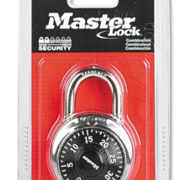 Master Lock 1500D Combination Padlock - Picture 2 of 4
